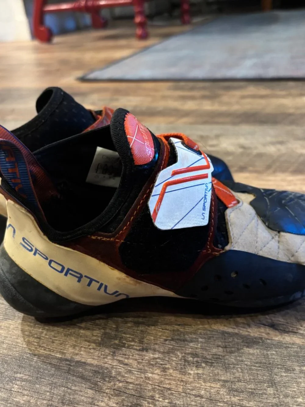 La Sportiva Solutions Climbing Shoes, EUR Size 37